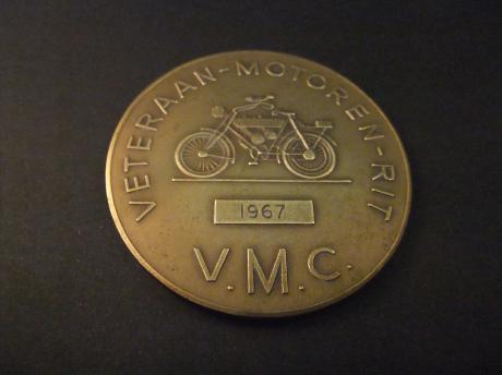 VMC ( Veteraan Motoren Club) motor-rit 1967 ( Nuttert van der Heide rit) Noordwolde Friesland